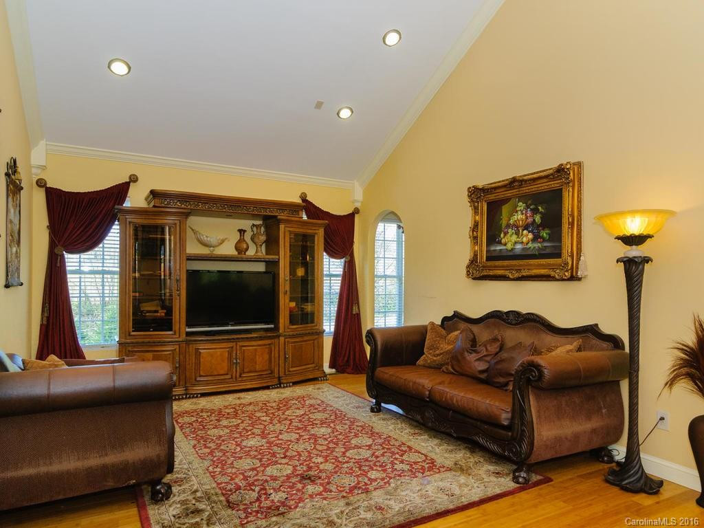 7 Little Oak Road - Photo 3