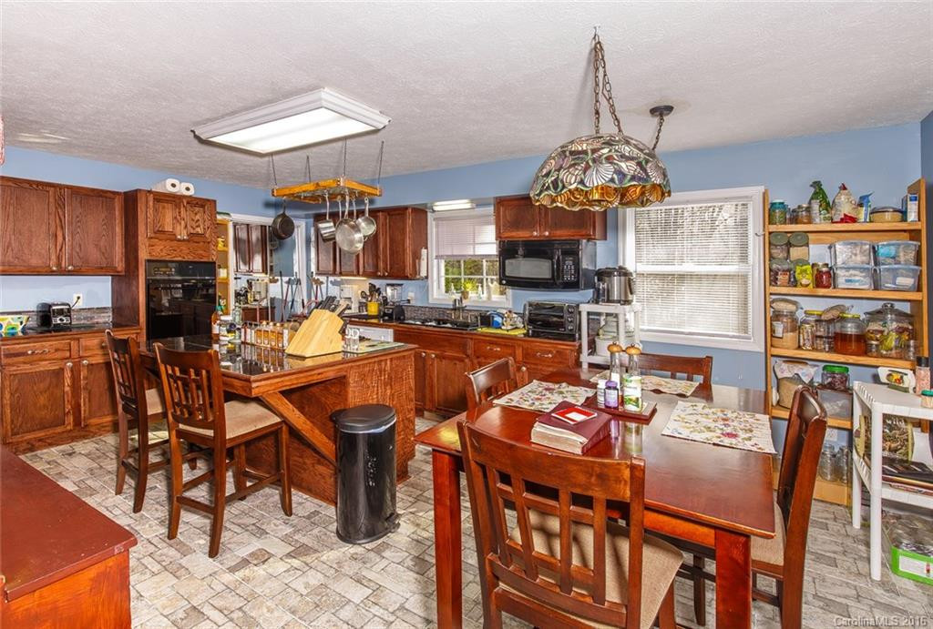 281 Fox Hollow Road - Photo 8
