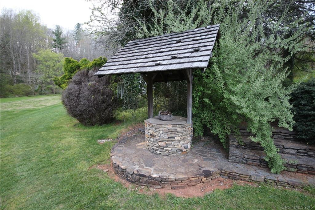 5499 New Hendersonville Highway - Photo 12
