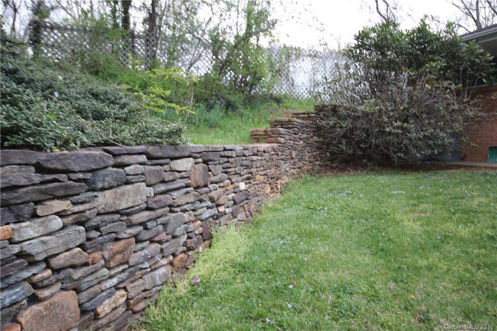 5499 New Hendersonville Highway - Photo 13