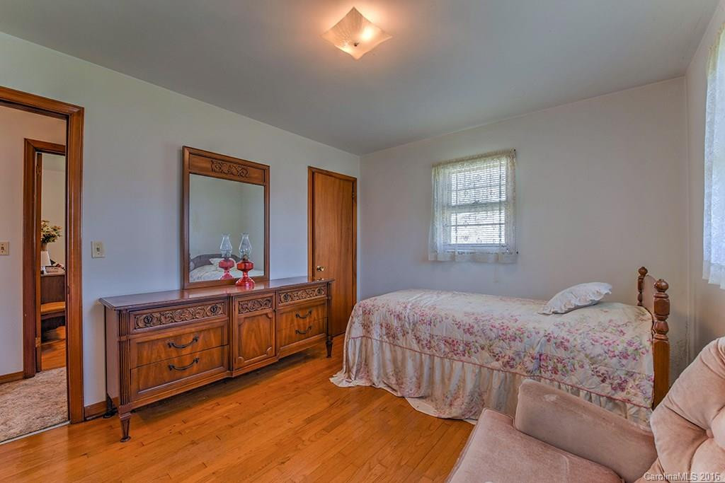 55 Valley View Circle - Photo 17