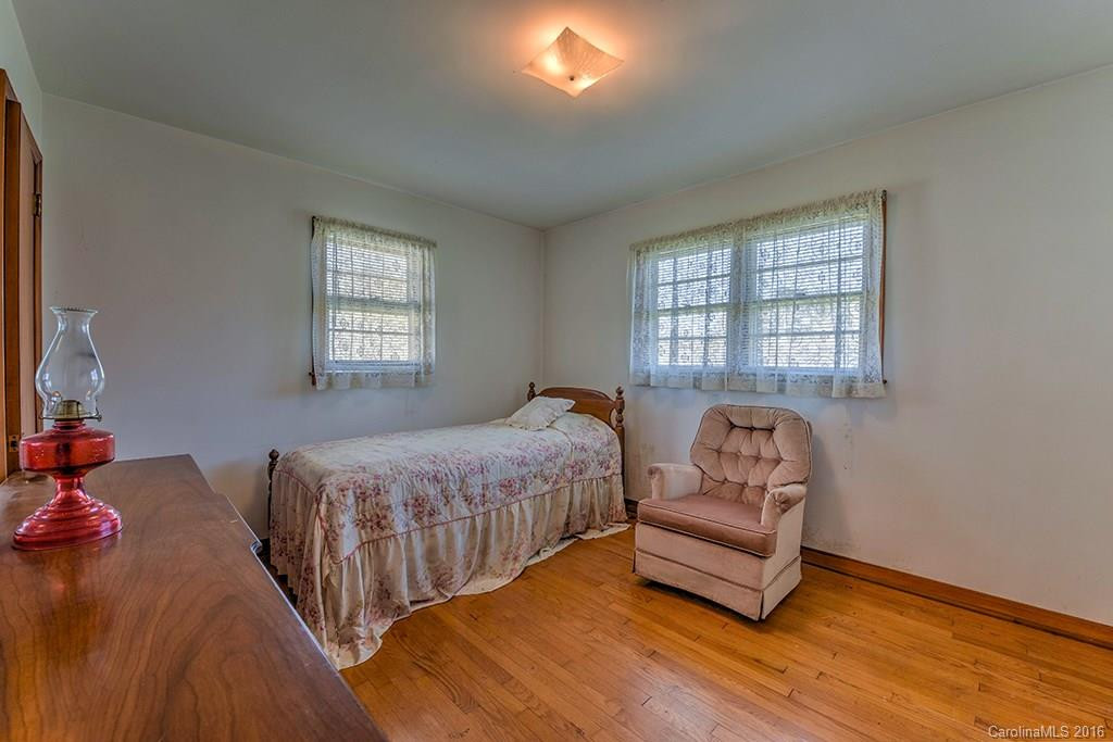 55 Valley View Circle - Photo 18