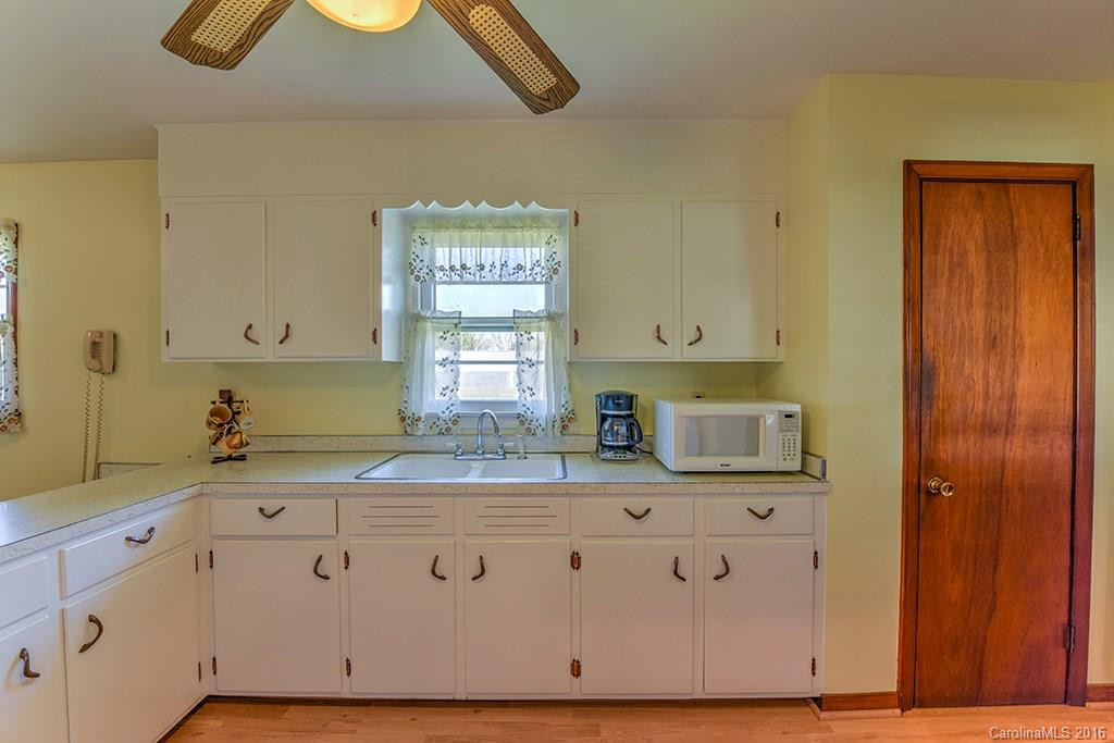 55 Valley View Circle - Photo 3