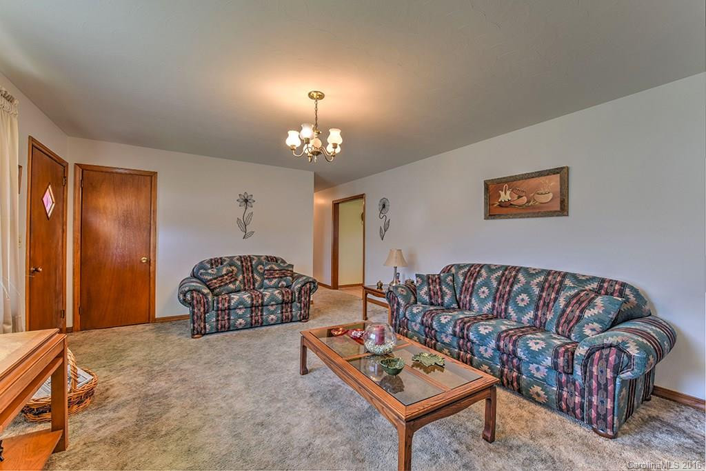 55 Valley View Circle - Photo 9