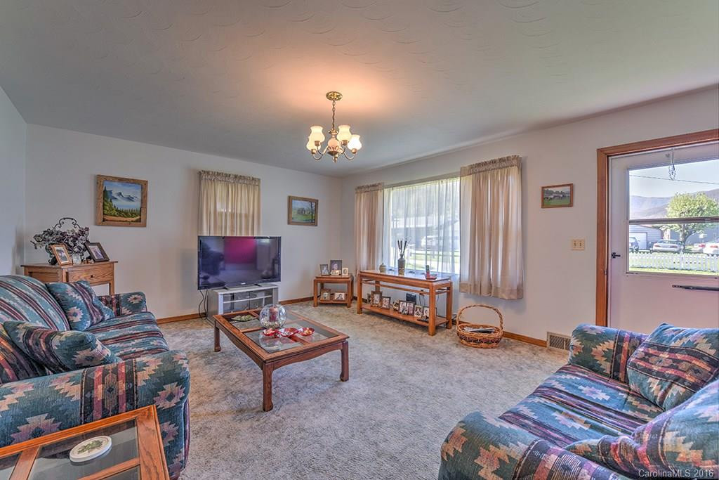 55 Valley View Circle - Photo 10