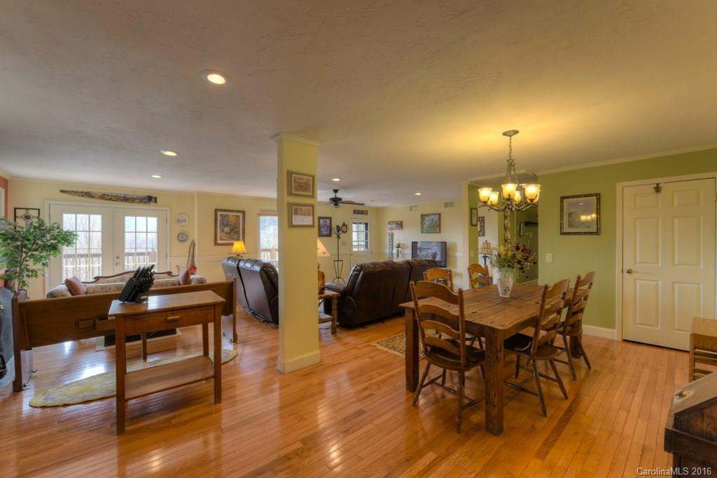 630 Autumn Drive - Photo 11
