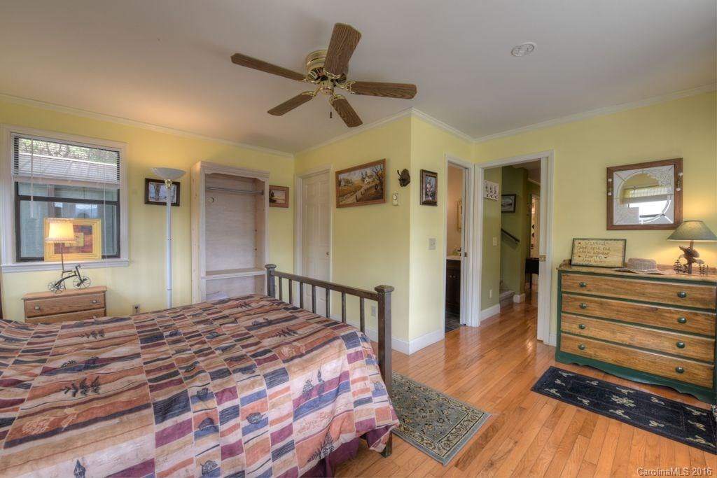 630 Autumn Drive - Photo 17