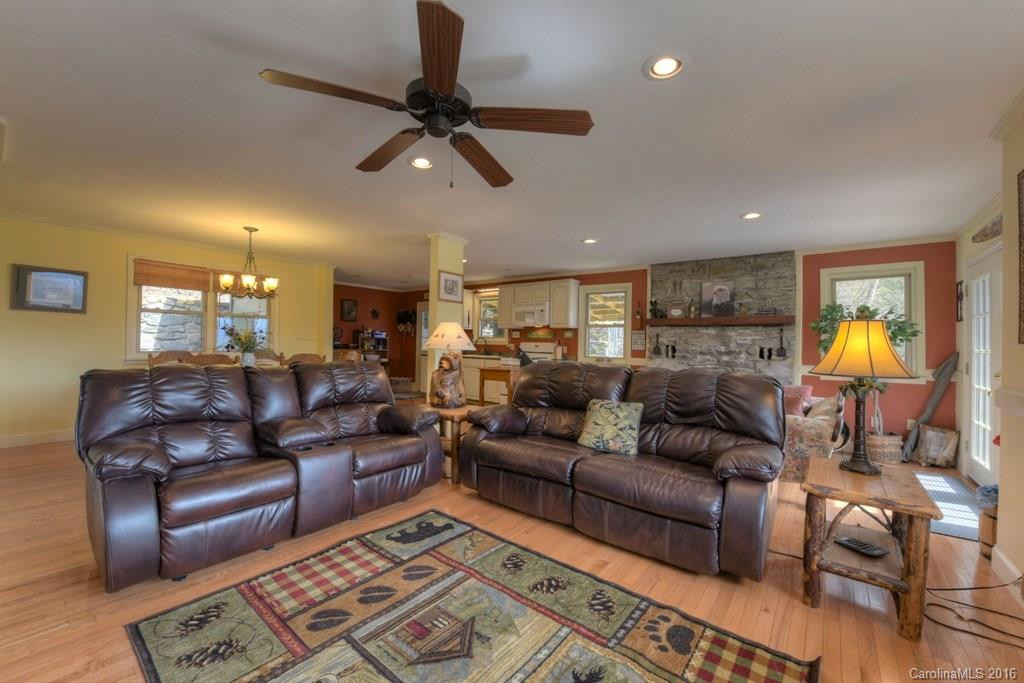 630 Autumn Drive - Photo 8