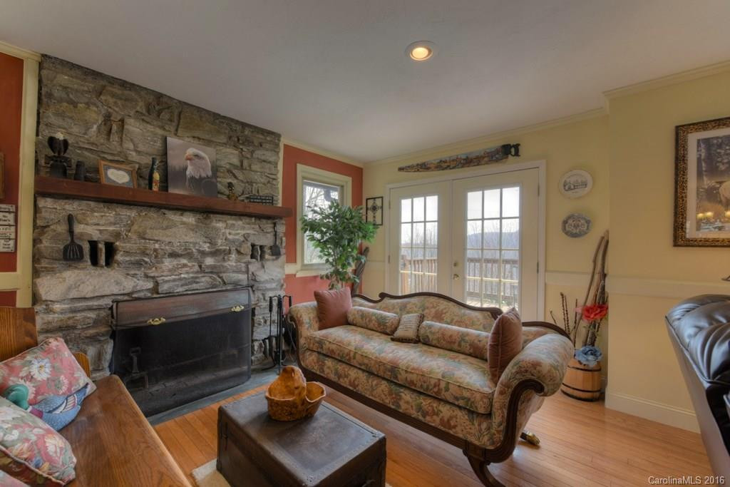 630 Autumn Drive - Photo 9