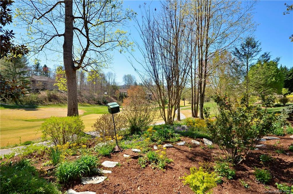 112 Fairway Knoll Drive - Photo 2