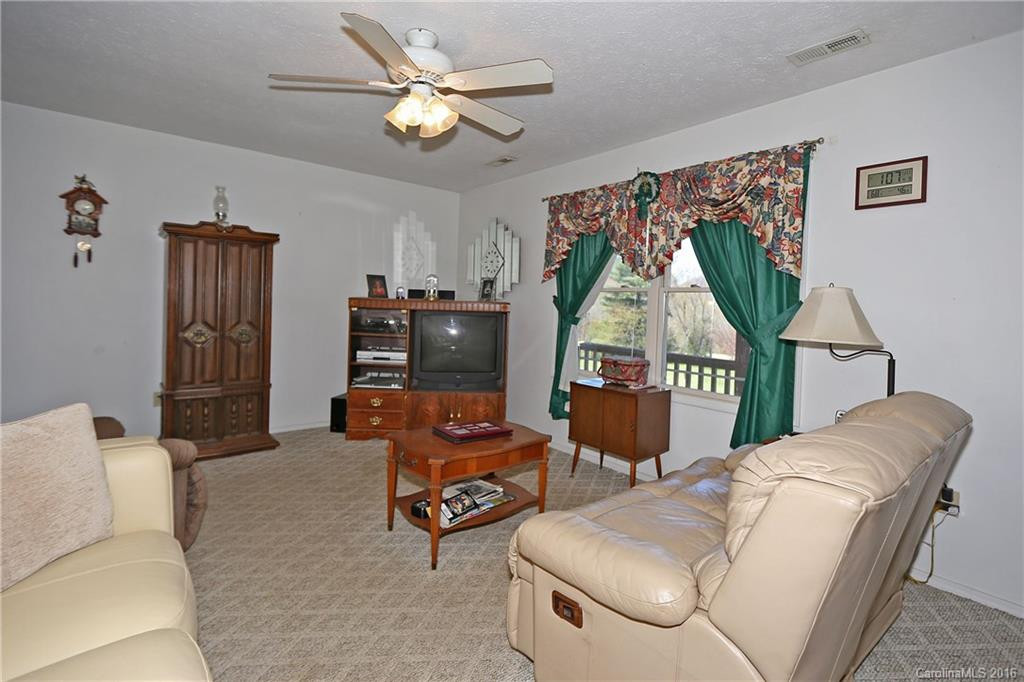 186 Rachael Drive - Photo 5