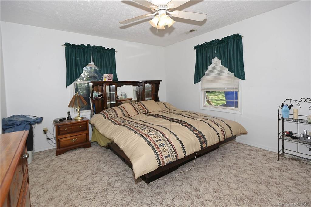 186 Rachael Drive - Photo 7