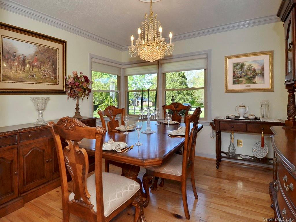 291 Plott Drive - Photo 5