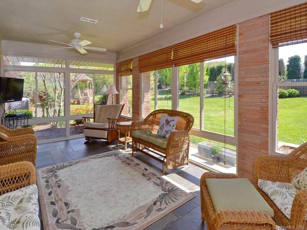 291 Plott Drive - Photo 9
