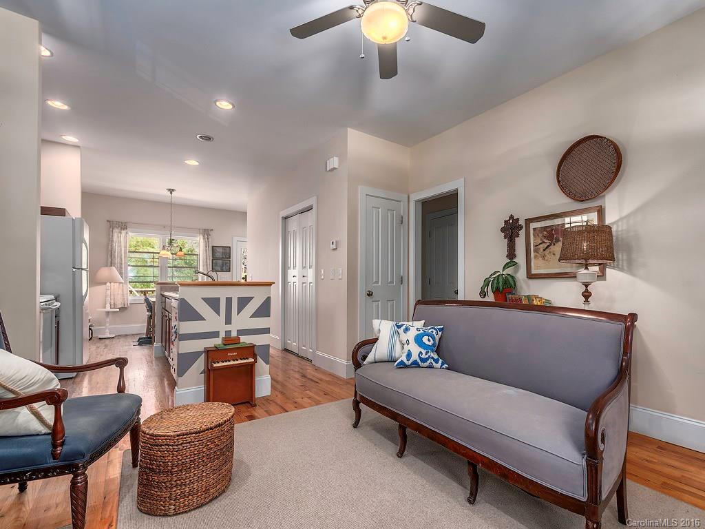 14 Lamar Avenue - Photo 5