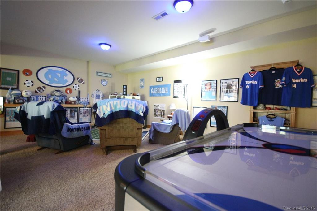 79 Ashworth Avenue - Photo 12