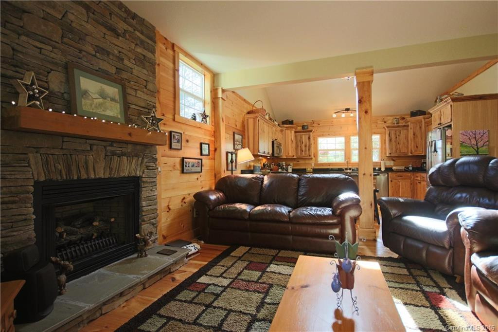79 Ashworth Avenue - Photo 21