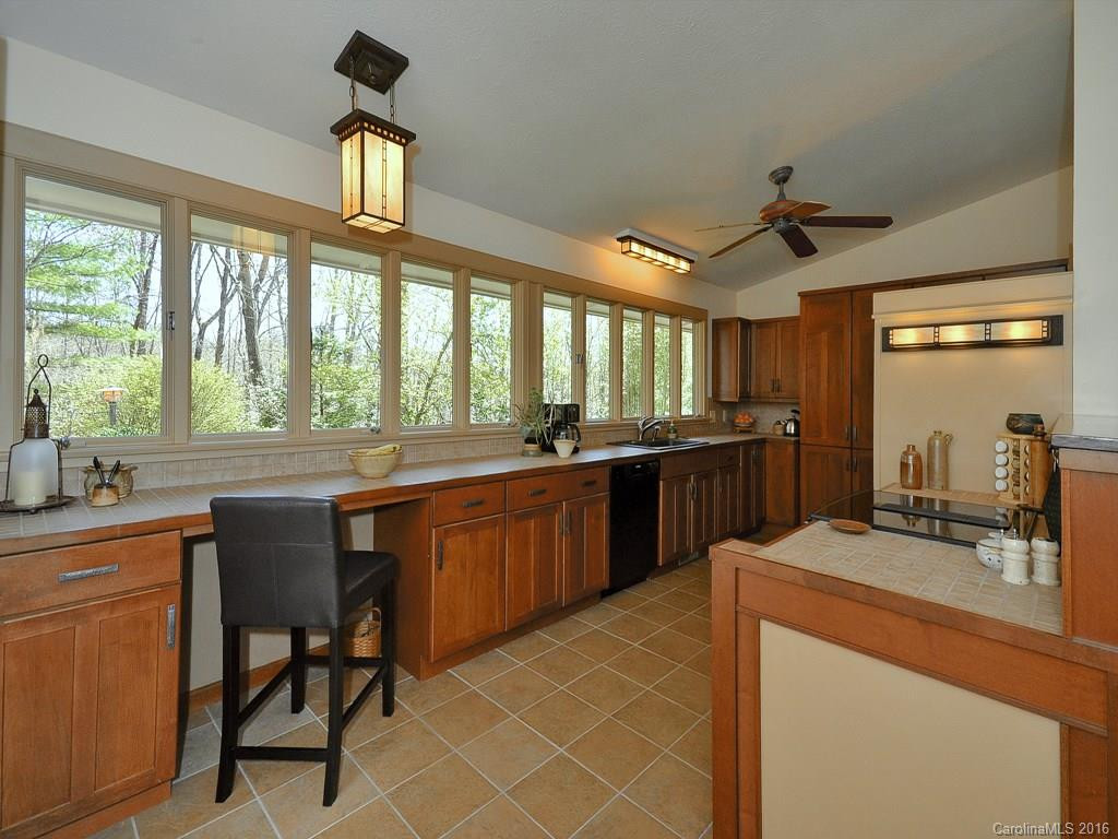 1412 Rambling Oaks Trail - Photo 12