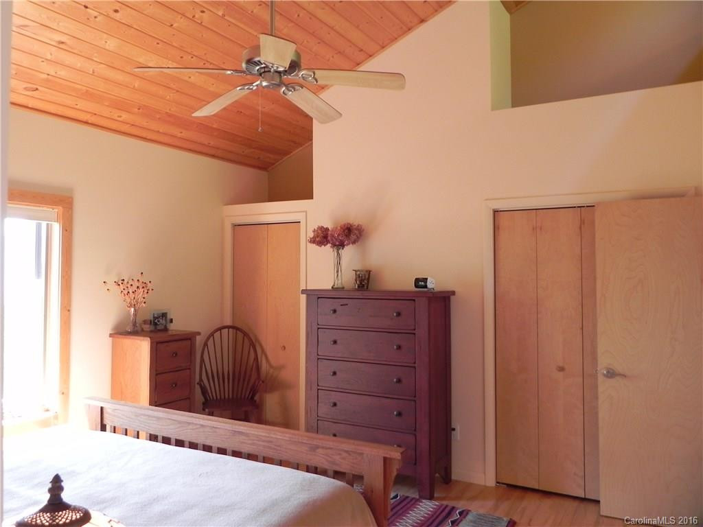 394 Scenic Circle - Photo 15