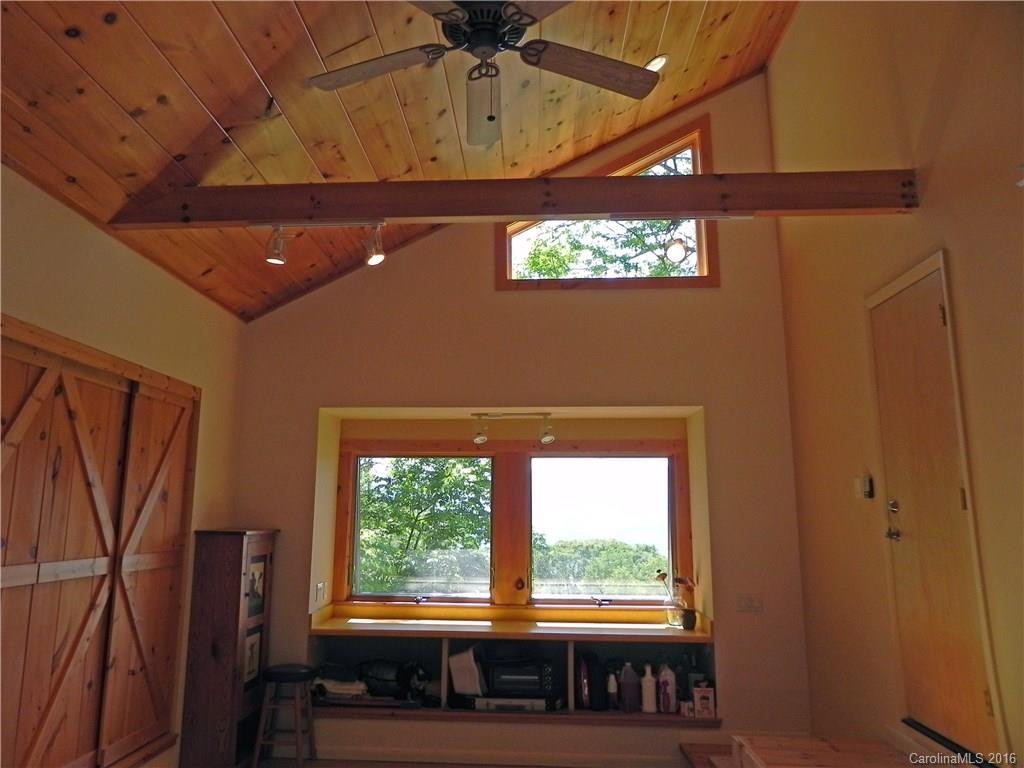 394 Scenic Circle - Photo 16