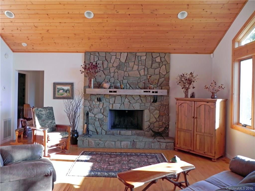 394 Scenic Circle - Photo 9