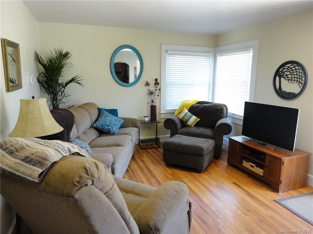 95 High Street - Photo 2