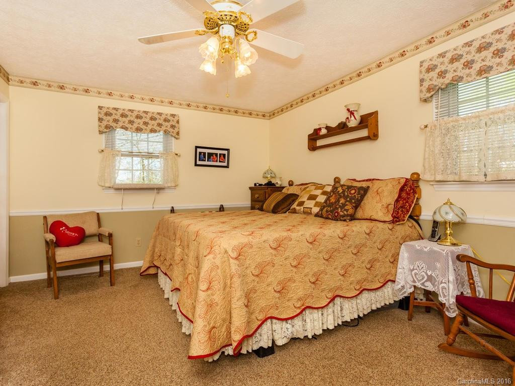 230 Shannon Road - Photo 13