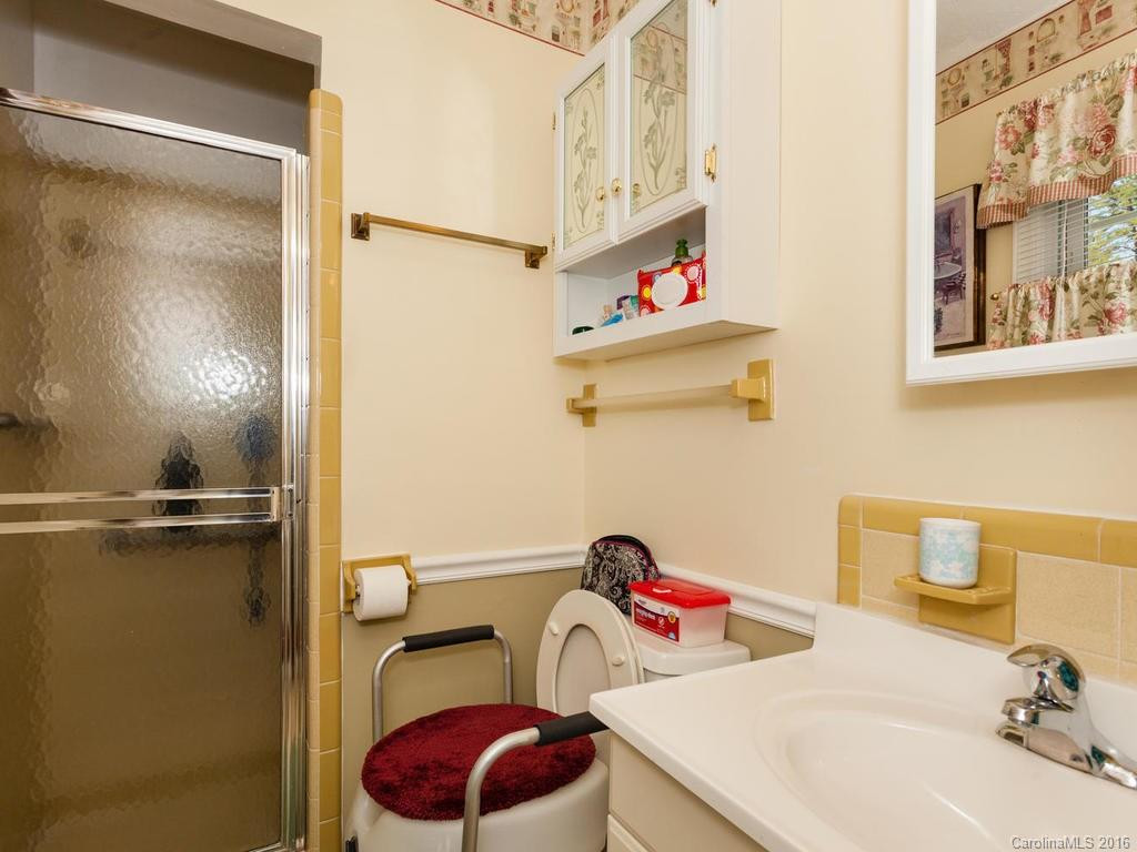 230 Shannon Road - Photo 14