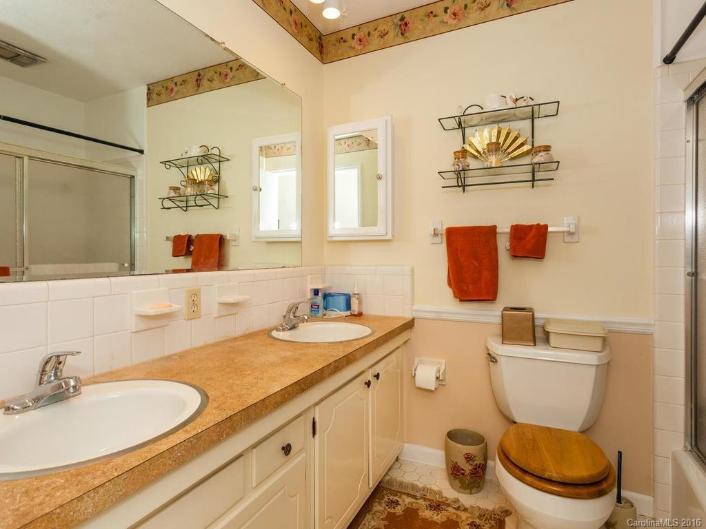 230 Shannon Road - Photo 16