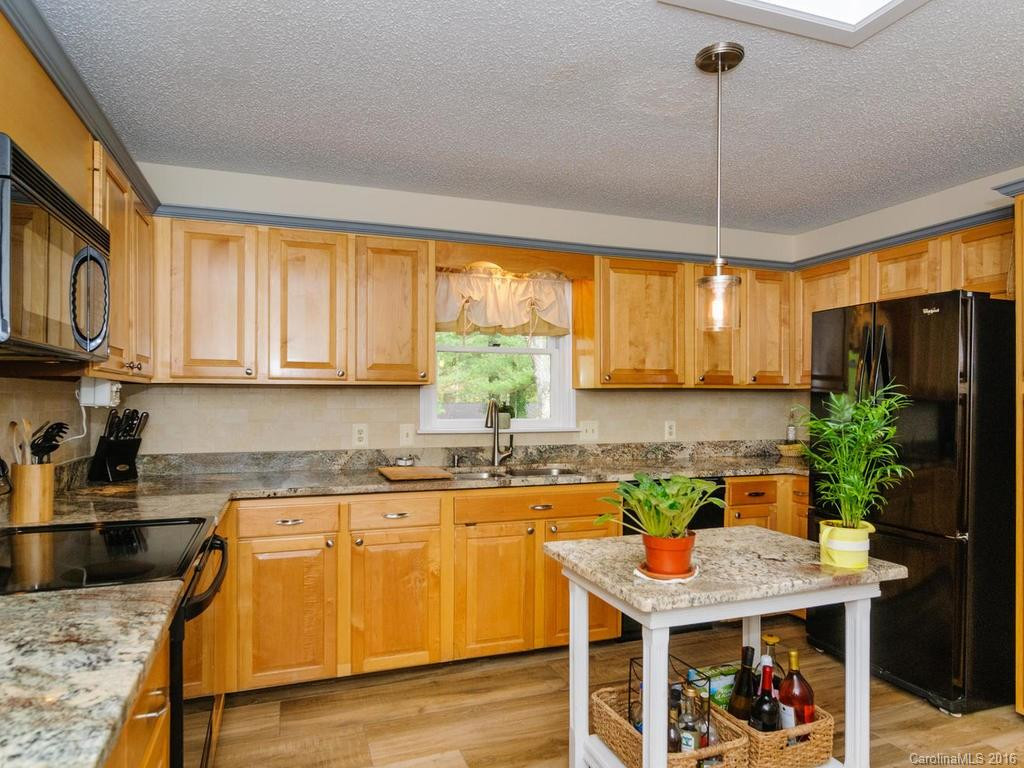 164 Haywood Knolls Drive - Photo 7