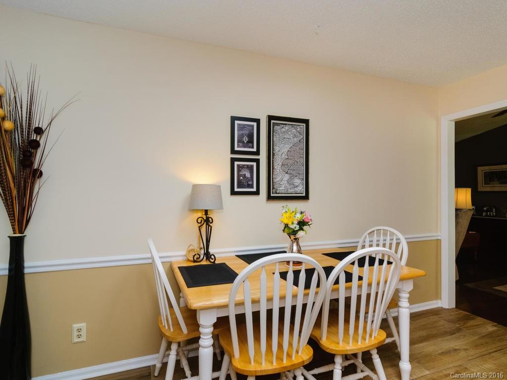 164 Haywood Knolls Drive - Photo 8