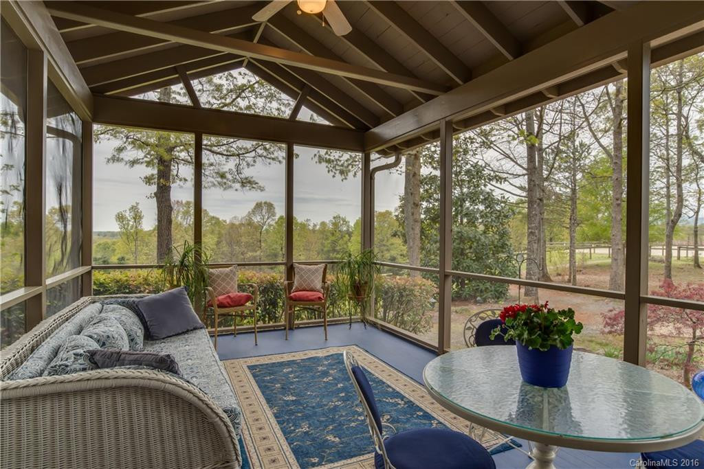 704 Hawks Landing - Photo 14