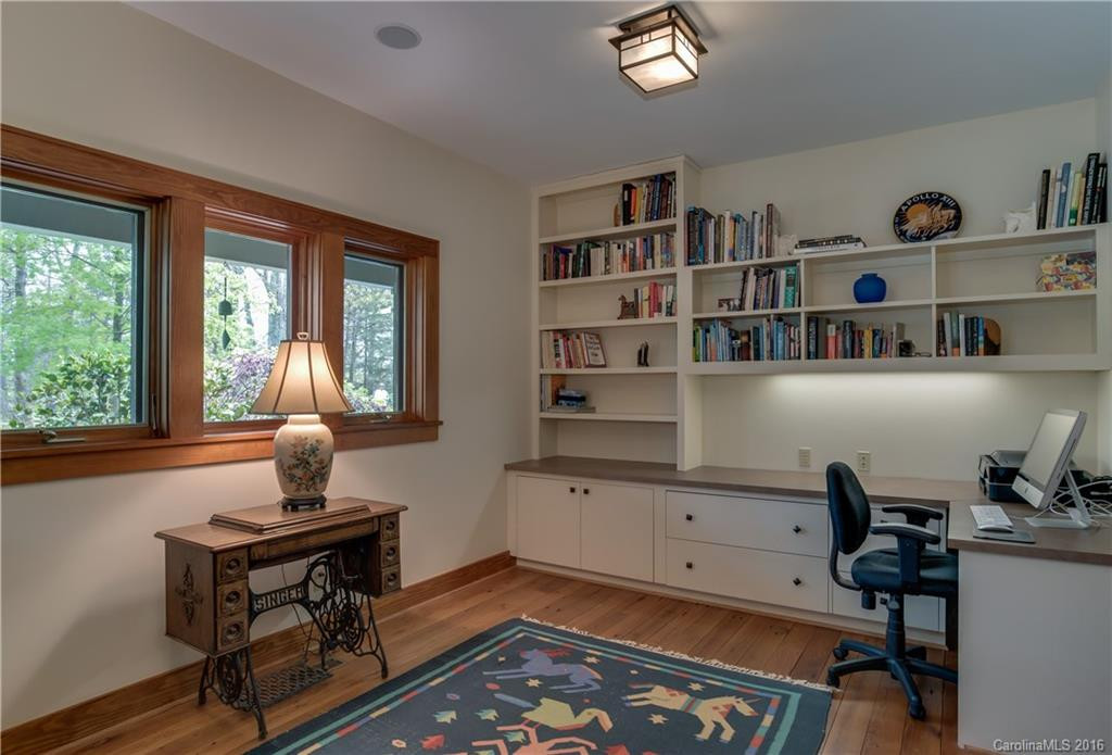 704 Hawks Landing - Photo 15