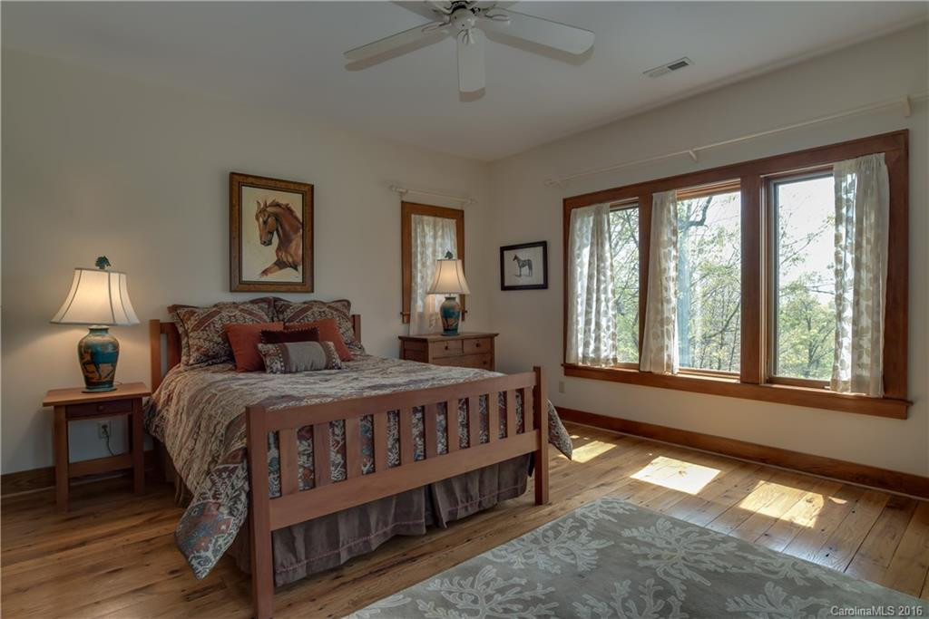 704 Hawks Landing - Photo 20