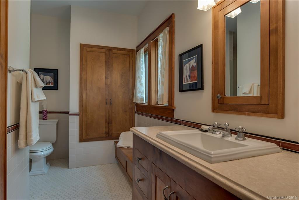 704 Hawks Landing - Photo 21