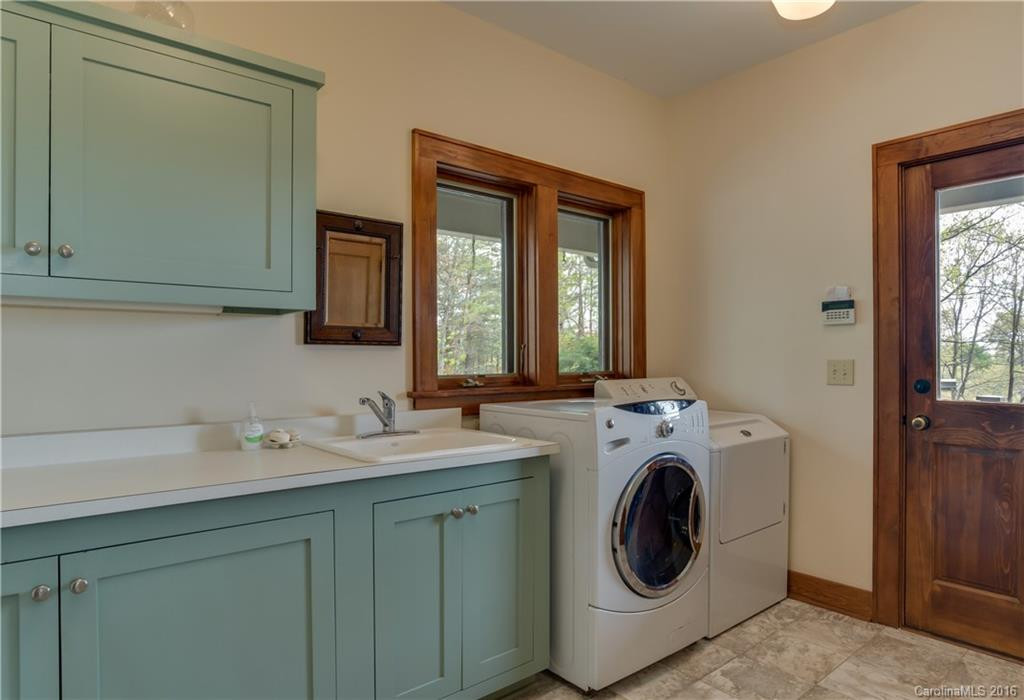 704 Hawks Landing - Photo 22