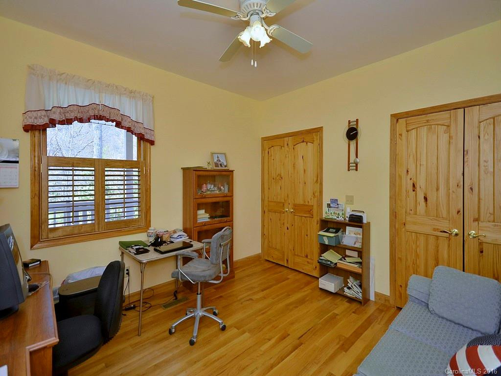 209 Hobe Crest - Photo 13