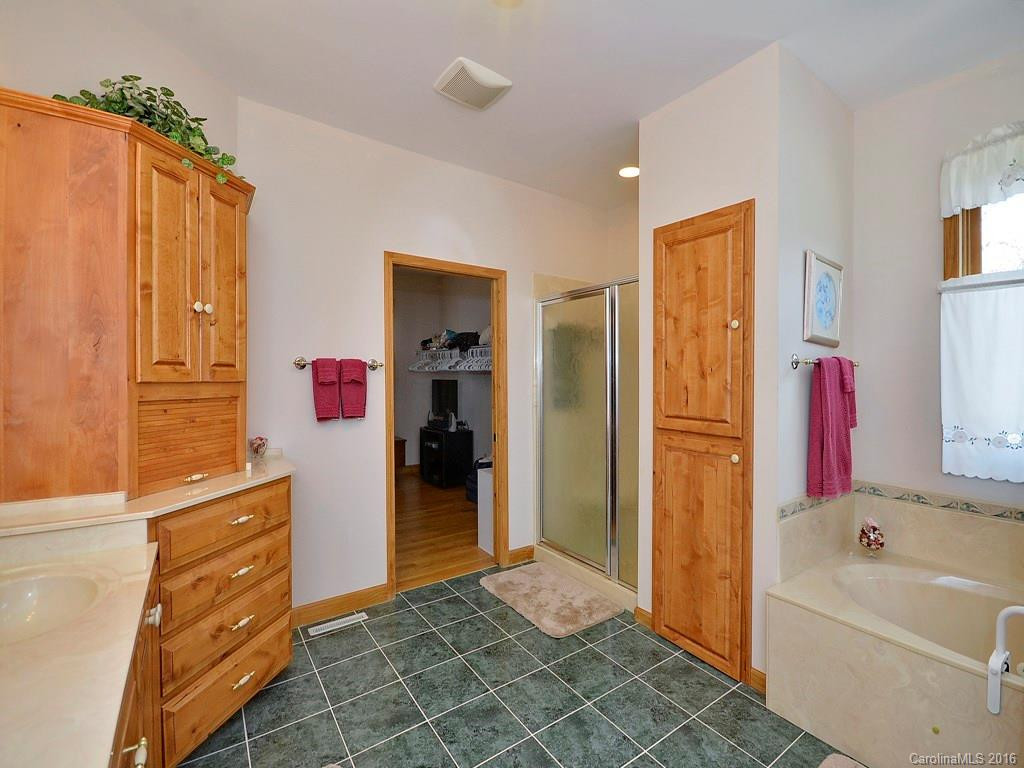 209 Hobe Crest - Photo 17