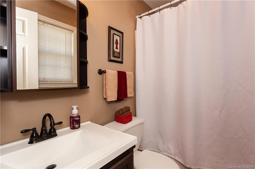 1011 Thorncrest Drive - Photo 17