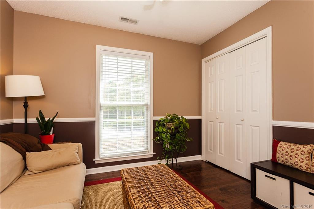 1011 Thorncrest Drive - Photo 18