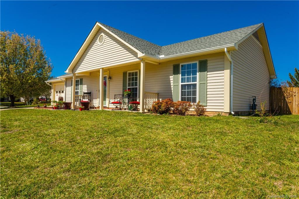 1011 Thorncrest Drive - Photo 3