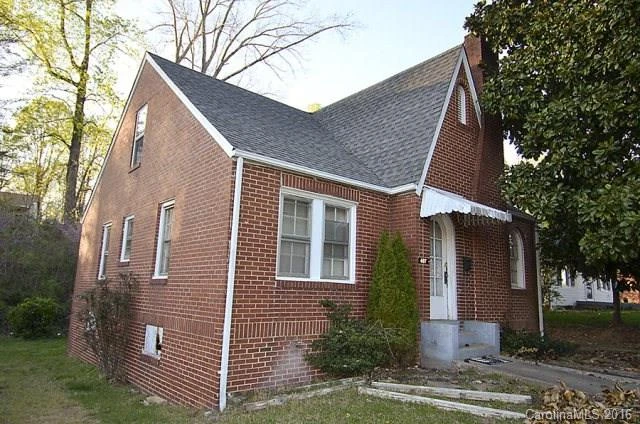 497 Court Street