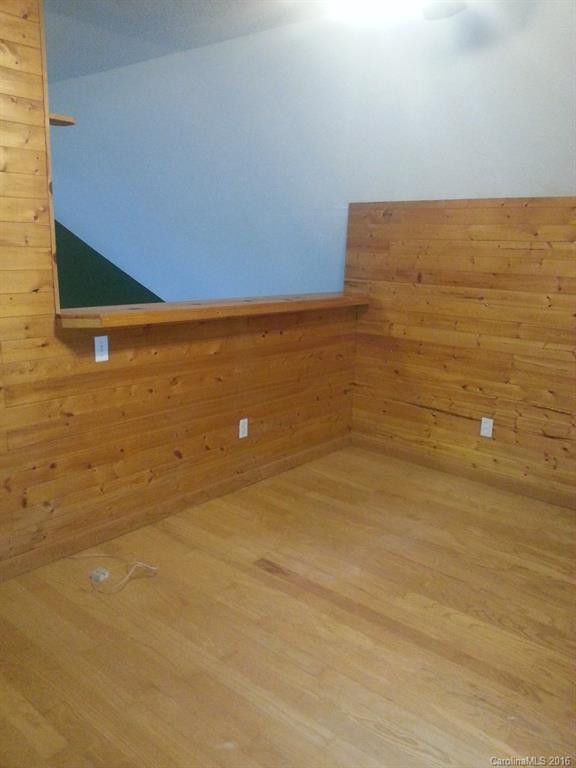 321 Treetops Drive - Photo 12