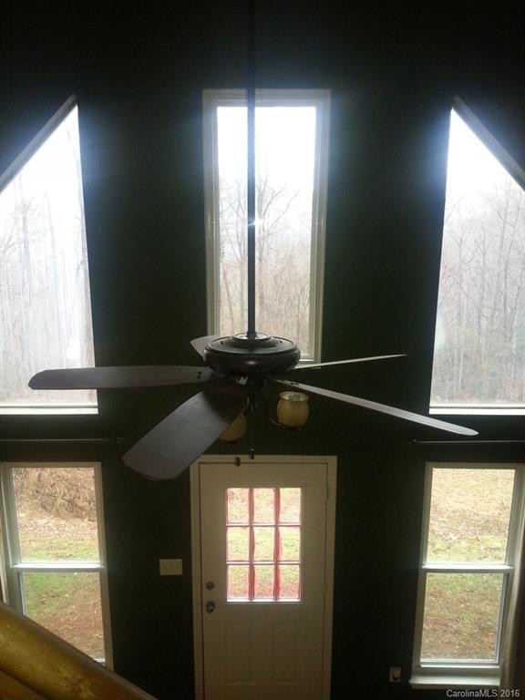 321 Treetops Drive - Photo 4