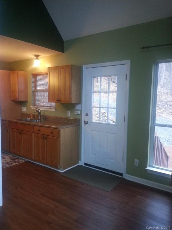 321 Treetops Drive - Photo 8