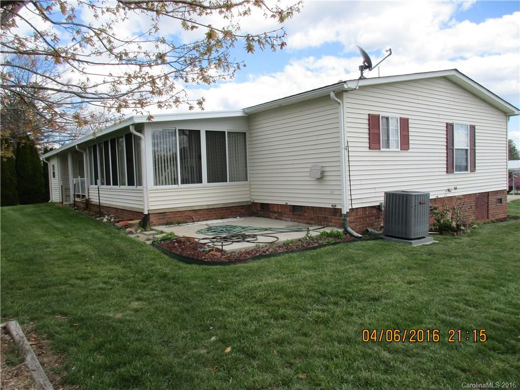 7 Howard Lane - Photo 3