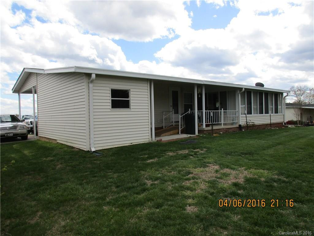 7 Howard Lane - Photo 4