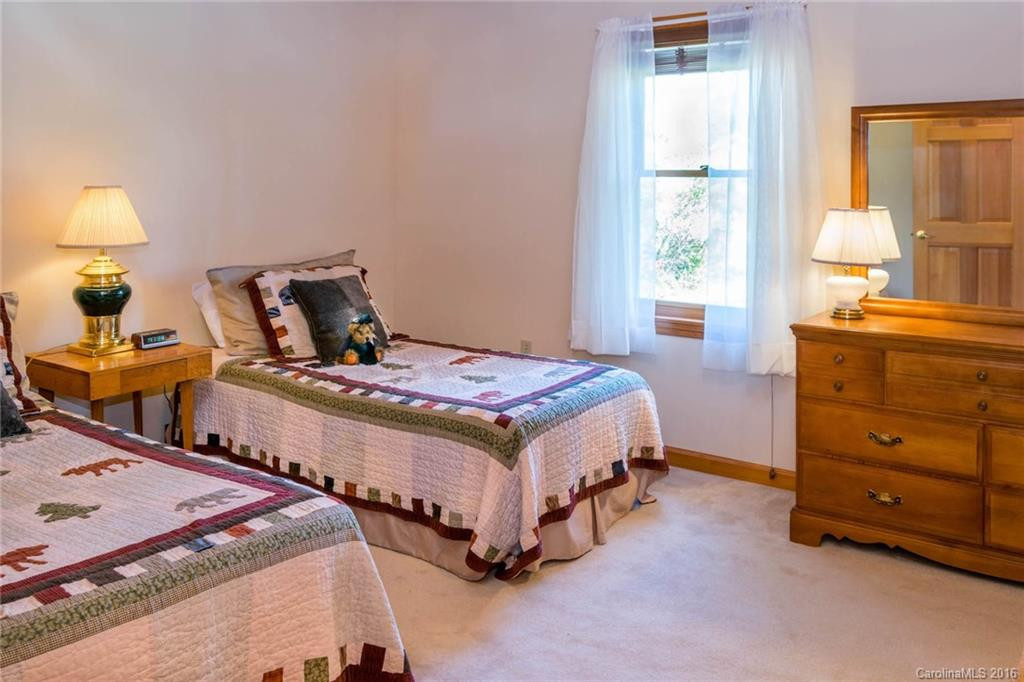 1011 Old Hemlock Court - Photo 16