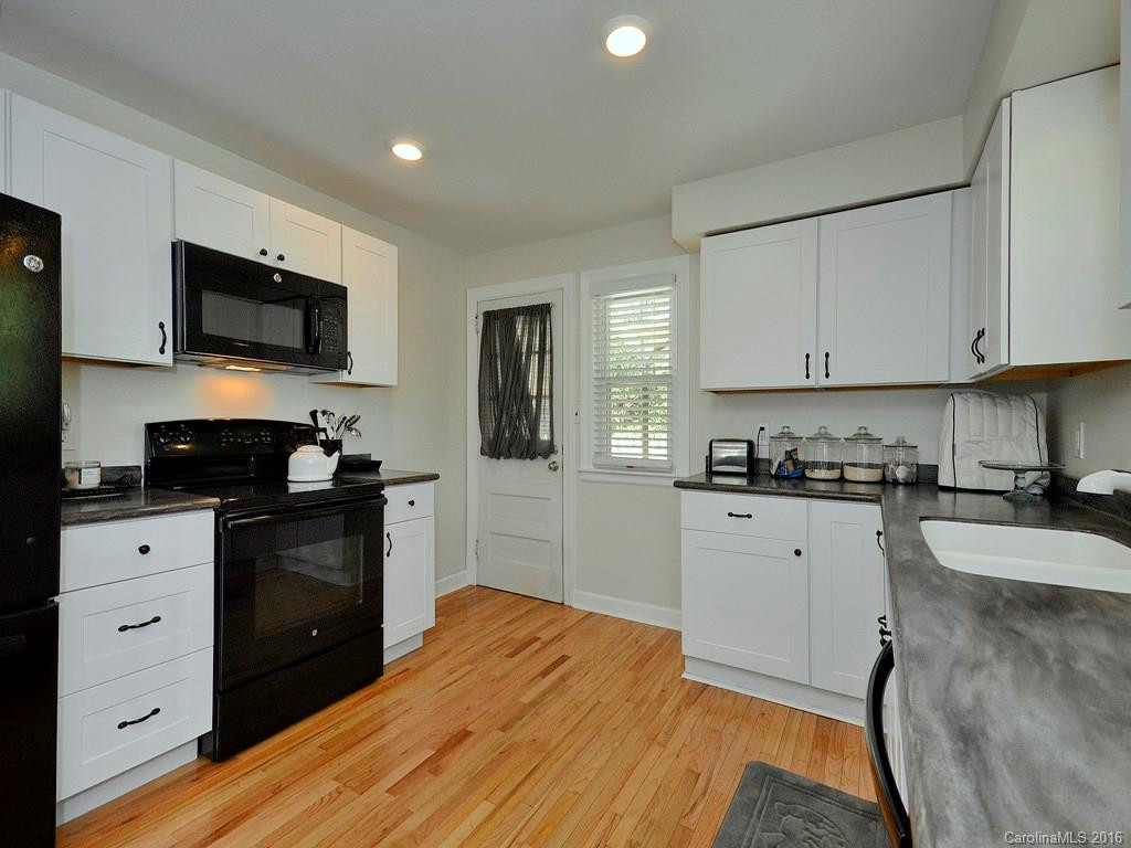 226 Beverly Road - Photo 4
