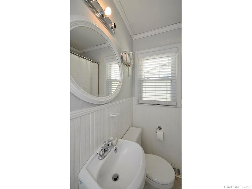 226 Beverly Road - Photo 9